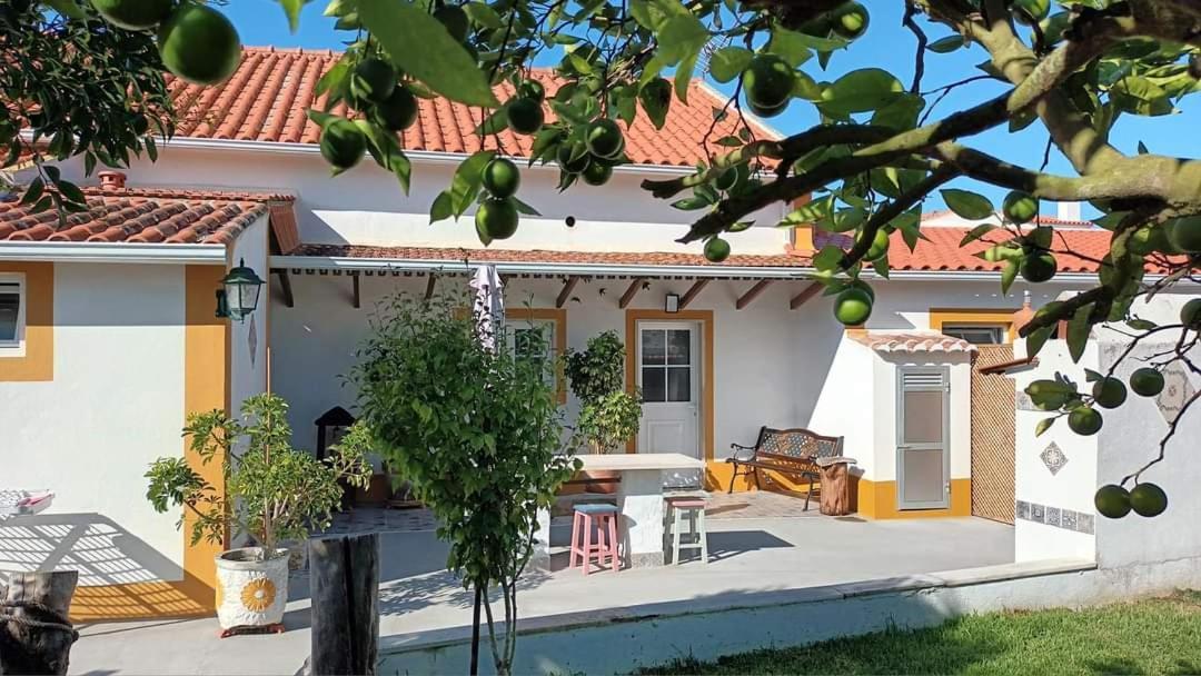 فيلا Casa Do Lagar Óbidos المظهر الخارجي الصورة