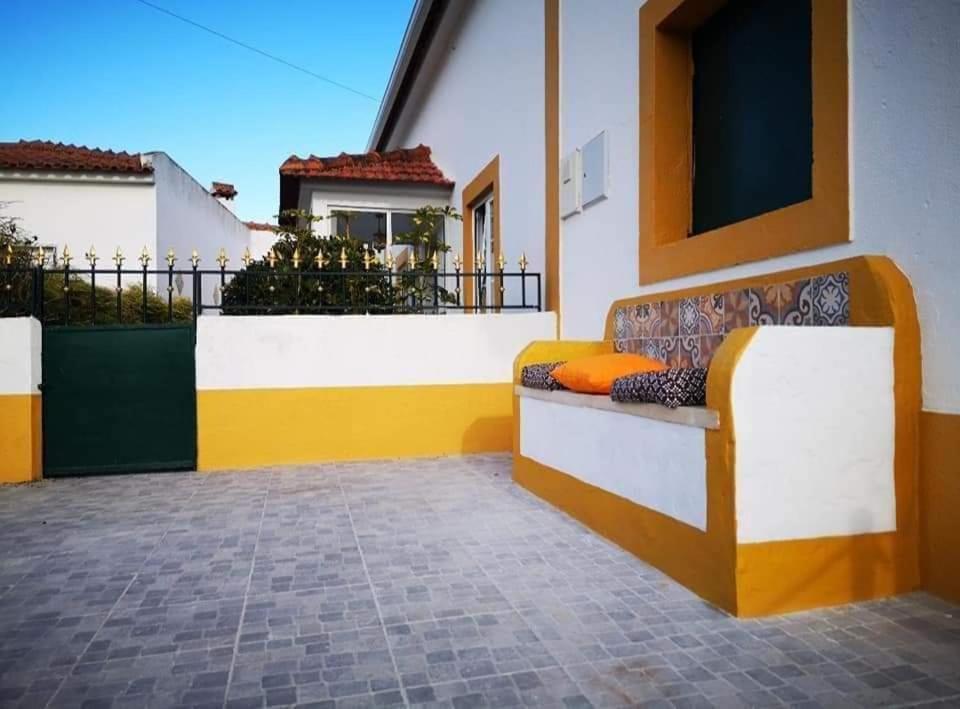 فيلا Casa Do Lagar Óbidos الغرفة الصورة