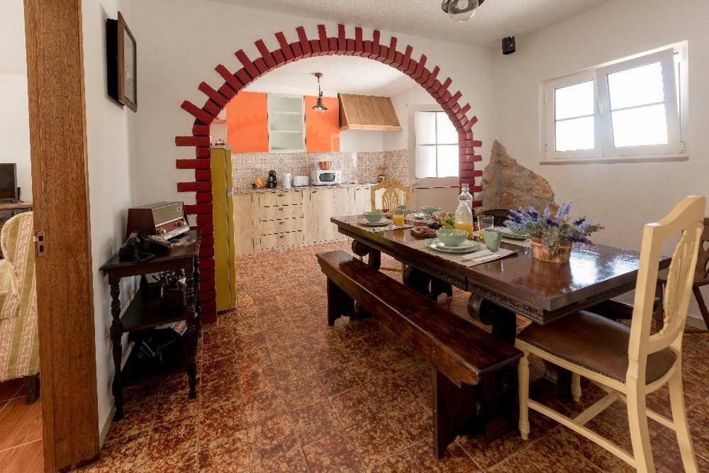 فيلا Casa Do Lagar Óbidos المظهر الخارجي الصورة